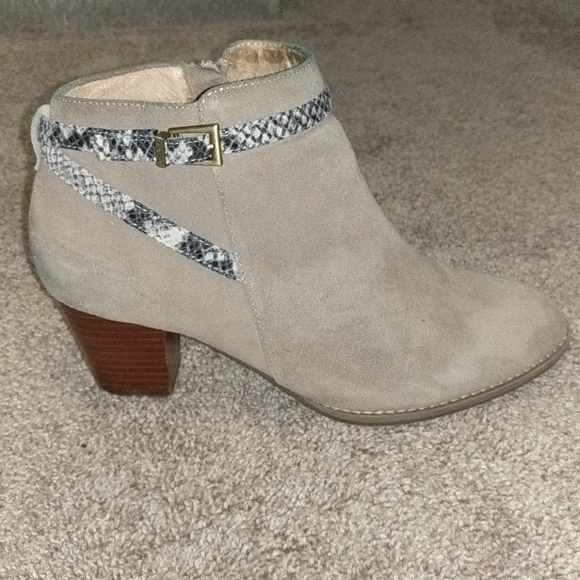 Vionic booties - Picture 5 of 6